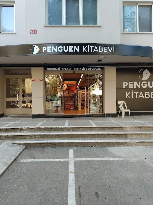 Penguen Kitabevi Bağdat Caddesi