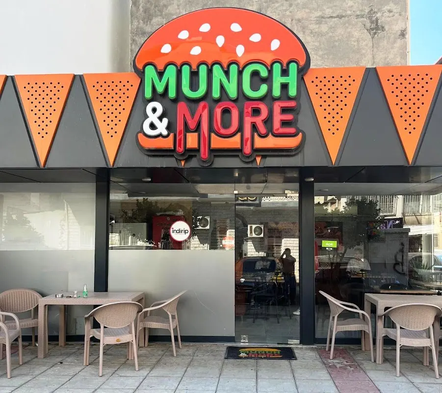 Munch and More Burger
