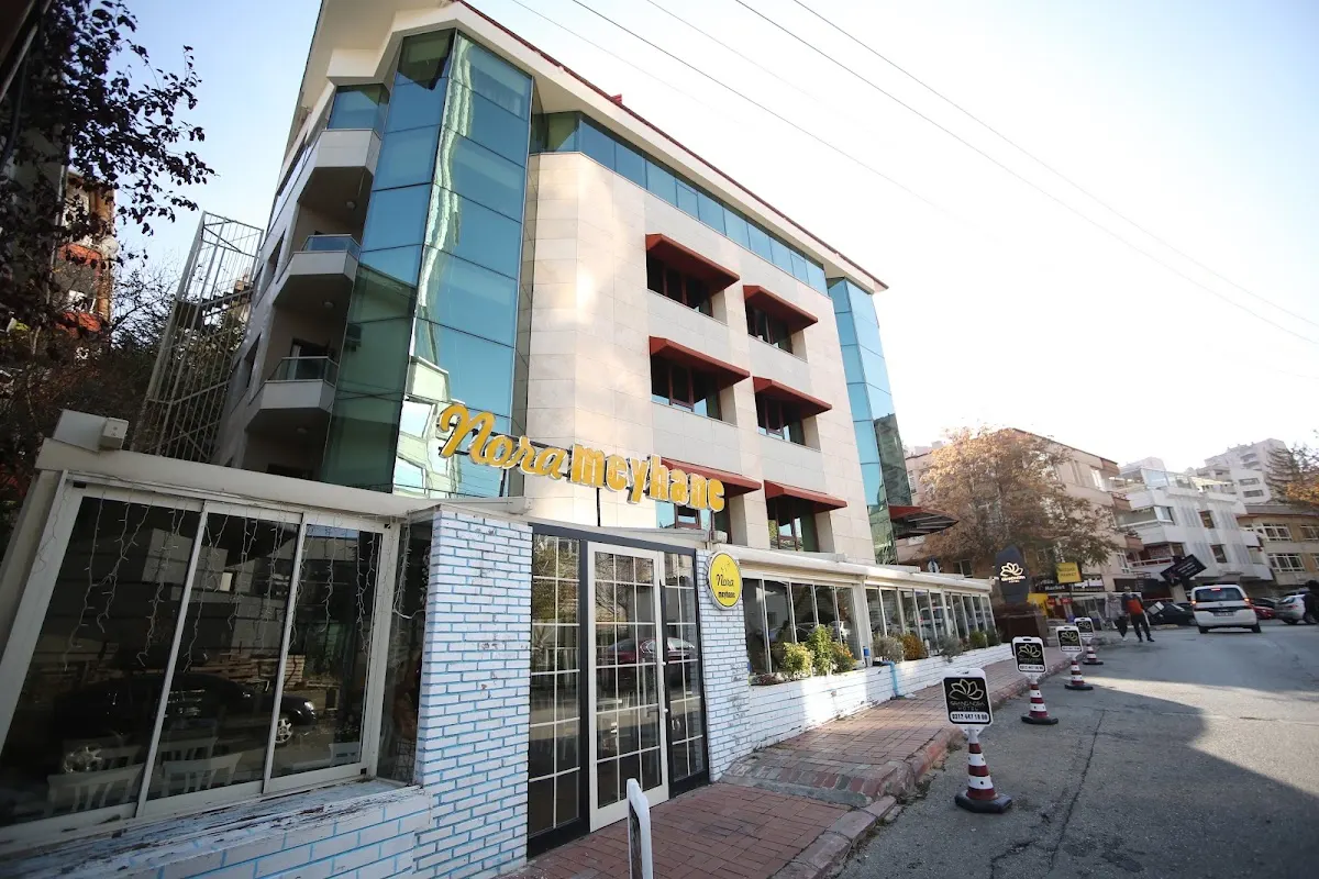 Grand Nora Hotel