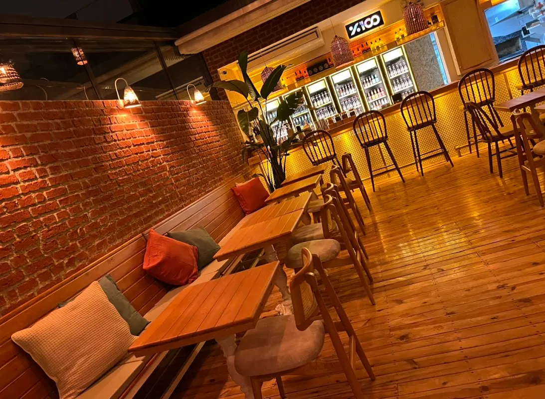 Boho Social Pub