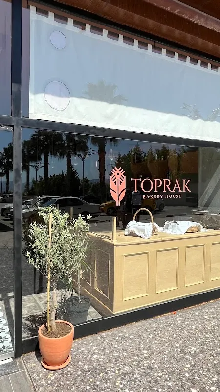 Toprak Bakery House