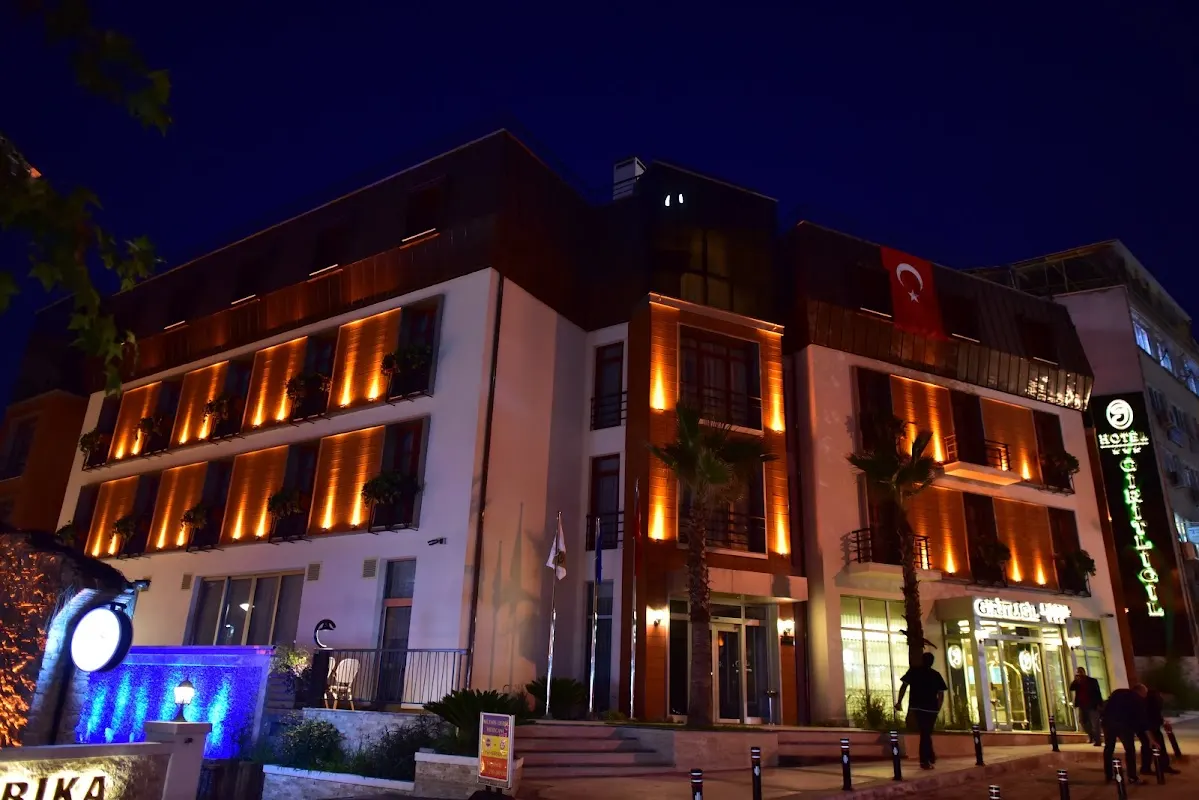 Giritligil Hotel (Müze Otel)
