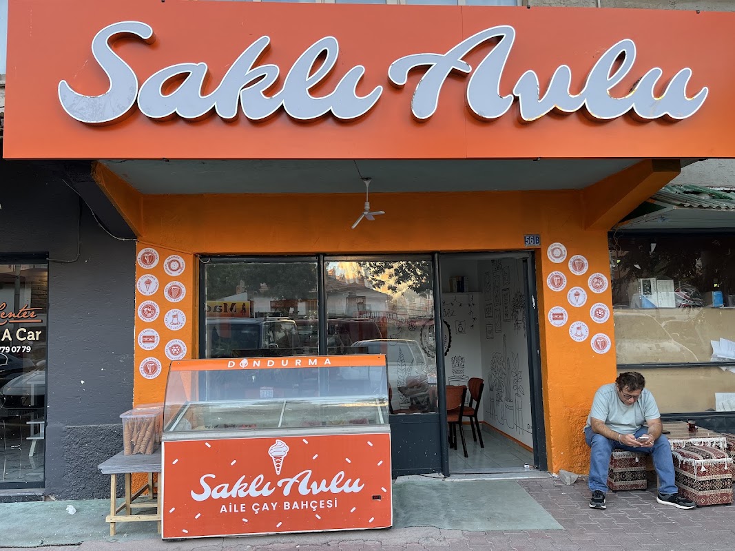 Saklı Avlu Cafe & Çay Bahçesi