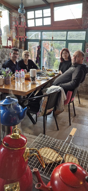 Lavantalı bahçe serpme köy kahvaltısı Katıralan köyü /Dikili /İZMİR/REZARVASYON